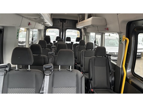 2.0 460 EcoBlue Limited Minibus Double Cab 5dr Diesel Auto RWD L4 H3 Euro 6 (s/s) (17 Seat, DRW) (165 ps)