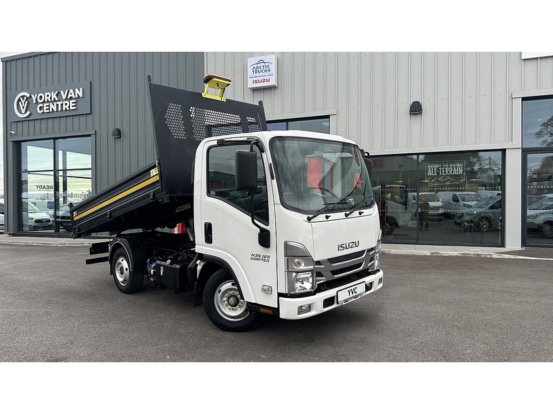 Isuzu N35.125SE
