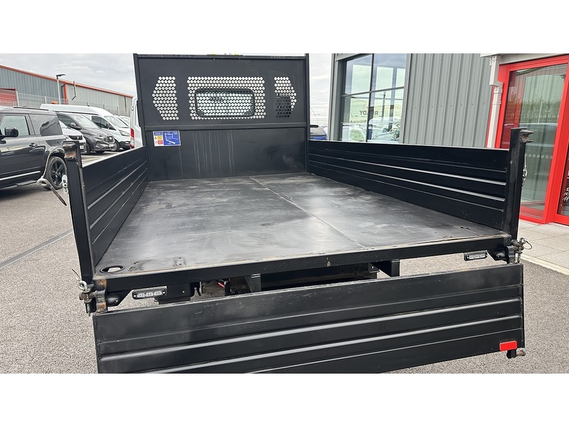 Isuzu N35.125SE