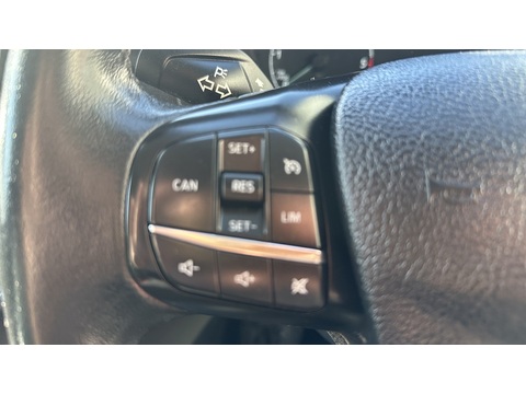 2.0 300 EcoBlue Limited Crew Van Double Cab 5dr Diesel Manual L1 H1 Euro 6 (s/s) (6 Seat) (130 ps)