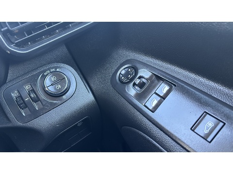 1.5 Turbo D 2300 Edition Panel Van 4dr Diesel Manual L2 H1 Euro 6 (s/s) (100 ps)