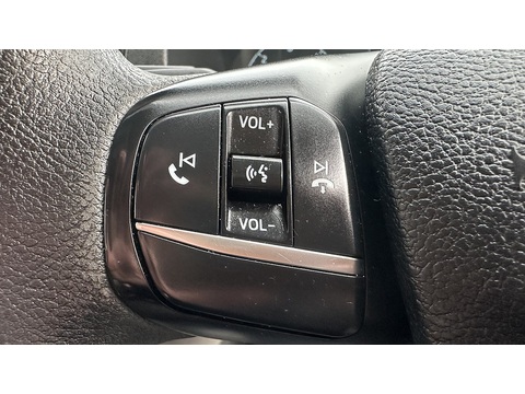 2.0 350 EcoBlue HD Leader Chassis Double Cab 4dr Diesel Manual RWD L4 Euro 6 (s/s) (130 ps)