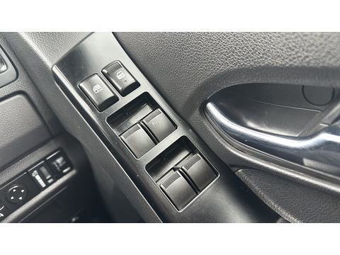 1.9 TD Blade Pickup Double Cab 4dr Diesel Auto 4WD Euro 6 (164 ps)