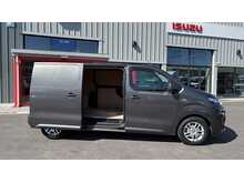 Vauxhall Vivaro Turbo D 2700 Sportive 