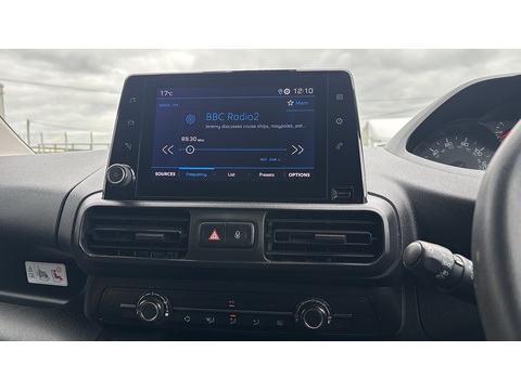 1.5 BlueHDi 850 Professional Premium Long Crew Van Double Cab 6dr Diesel Manual LWB Euro 6 (100 bhp)