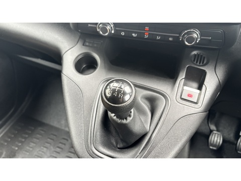 1.5 BlueHDi 850 Professional Premium Long Crew Van Double Cab 6dr Diesel Manual LWB Euro 6 (100 bhp)