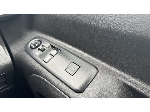 1.5 BlueHDi 850 Professional Premium Long Crew Van Double Cab 6dr Diesel Manual LWB Euro 6 (100 bhp)