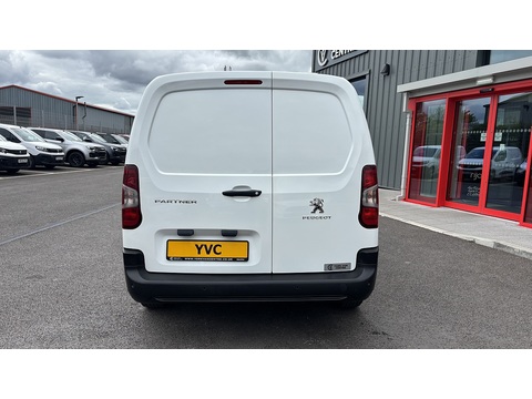 1.5 BlueHDi 850 Professional Premium Long Crew Van Double Cab 6dr Diesel Manual LWB Euro 6 (100 bhp)