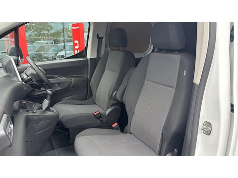 1.5 BlueHDi 850 Professional Premium Long Crew Van Double Cab 6dr Diesel Manual LWB Euro 6 (100 bhp)