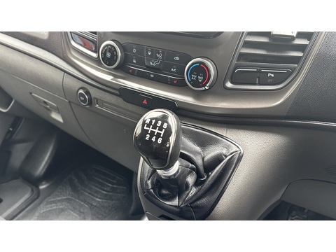 Custom 2.0 Trend 300 Panel Van L1H1