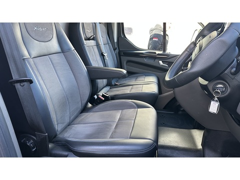 2.0 320 EcoBlue Limited Panel Van 5dr Diesel Auto L1 H1 Euro 6 (170 ps)