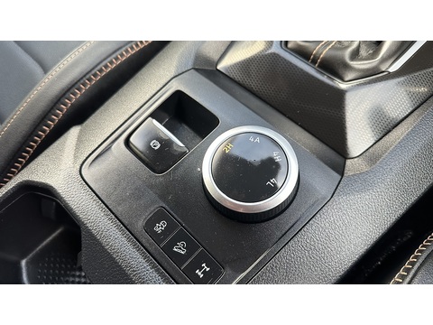 3.0 TDI V6 PanAmericana Pickup Double Cab 4dr Diesel Auto 4Motion Euro 6 (s/s) (240 ps)