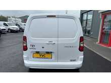 Toyota PROACE CITY BlueHDi Design 