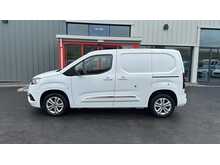 Toyota PROACE CITY BlueHDi Design 