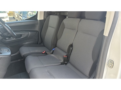 50kWh Icon Short Panel Van 5dr Electric Auto SWB (7kW OBC) (136 ps)