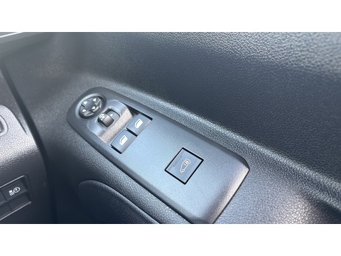 50kWh Icon Short Panel Van 5dr Electric Auto SWB (7kW OBC) (136 ps)
