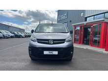 Vauxhall Vivaro SWB 2900 1.5 100ps Dynamic