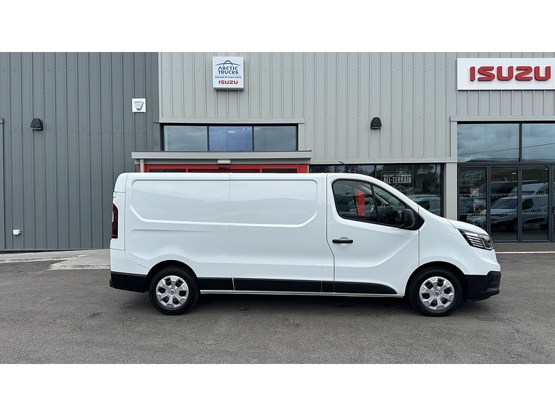 Renault 2.0 dCi Blue LL30 Business+ Panel Van 5dr Diesel Manual L2 H1 Euro 6 (s/s) (130 ps)
