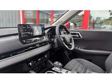 BRAND NEW MITSUBISHI OUTLANDER NATIVA 2.4 AUTO PETROL HYBRID