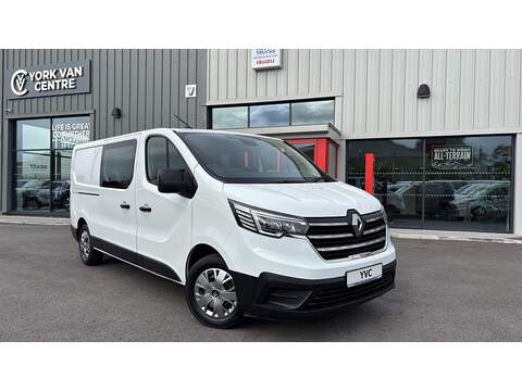 2.0 dCi Blue LL30 Business+ Crew Van Double Cab 6dr Diesel Manual L2 H1 Euro 6 (s/s) (130 ps)