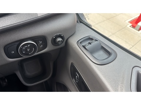 2.0 350 EcoBlue Leader Chassis Cab 2dr Diesel Manual FWD L4 Euro 6 (s/s) (130 ps)