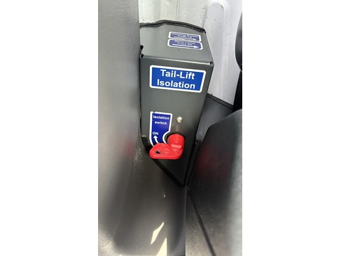 2.0 350 EcoBlue Leader Chassis Cab 2dr Diesel Manual FWD L4 Euro 6 (s/s) (130 ps)