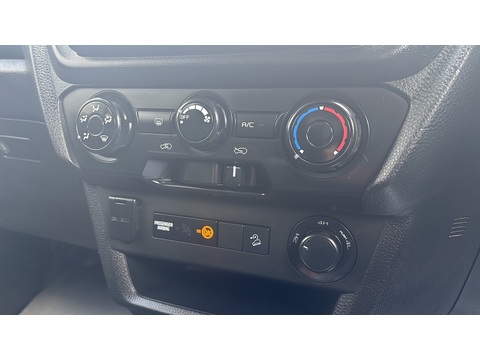 1.9 TD Utility Pickup Double Cab 4dr Diesel Manual 4WD Euro 6 (s/s) (164 ps)