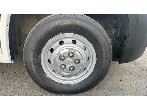 Boxer  Chassis Cab 2.2 Manual Diesel