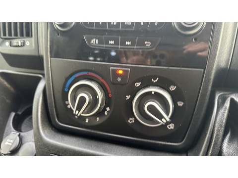 Boxer  Chassis Cab 2.2 Manual Diesel