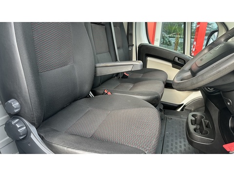 Boxer  Chassis Cab 2.2 Manual Diesel