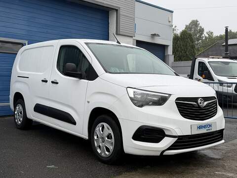 Vauxhall Combo 1.5 Turbo D 2300 Sportive Panel Van 6dr Diesel Manual L2 H1 Euro 6 (100 ps) - U4478