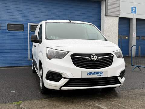 Vauxhall Combo 1.5 Turbo D 2300 Sportive Panel Van 6dr Diesel Manual L2 H1 Euro 6 (100 ps) - U4478