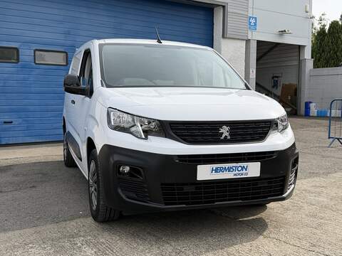 Peugeot Partner 1.5 BlueHDi 1000 Professional Premium Standard Panel Van 5dr Diesel Manual SWB Euro 6 (100 bhp) - U4483