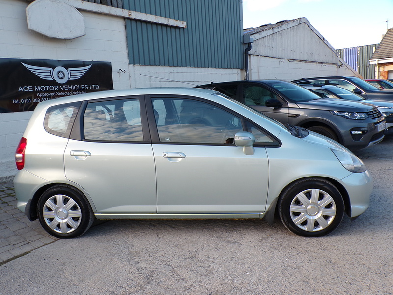 Honda Jazz i-DSI SE - U1365