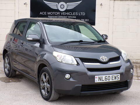 Toyota Urban Cruiser 1.5 TDCi Zetec SUV 5dr Diesel Manual Euro 6 (s/s) (120 ps)