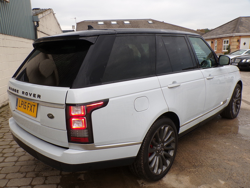 Land Rover Range Rover SD V8 Autobiography - U1565