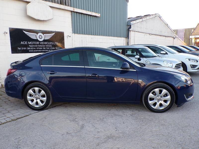 Vauxhall Insignia CDTi SRi Nav - U1635