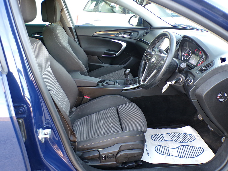 Vauxhall Insignia CDTi SRi Nav - U1635
