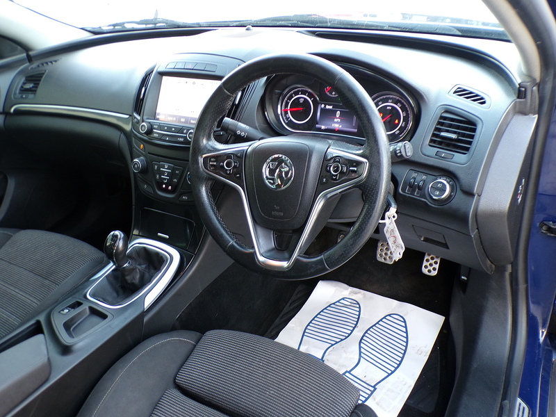 Vauxhall Insignia CDTi SRi Nav - U1635