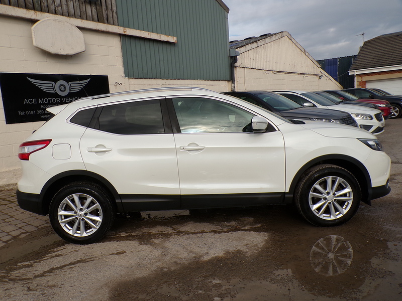 Nissan Qashqai dCi n-tec+ - U1649