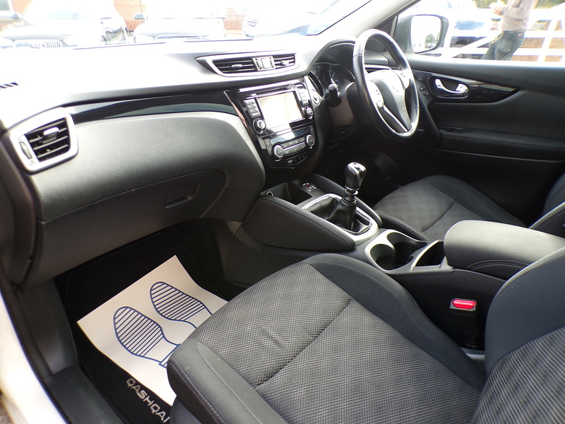 Nissan Qashqai dCi n-tec+ - U1649