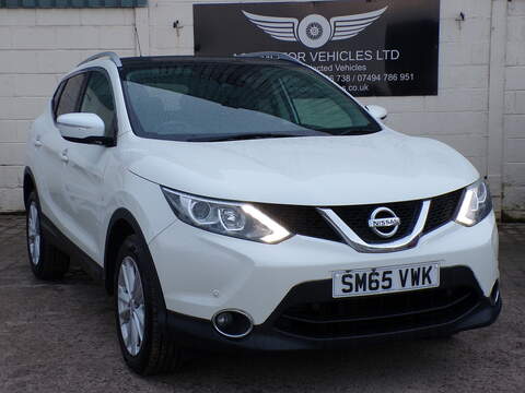 Nissan Qashqai 1.7 CDTi Exclusiv SUV 5dr Diesel Manual 2WD Euro 5 (s/s) (130 ps)