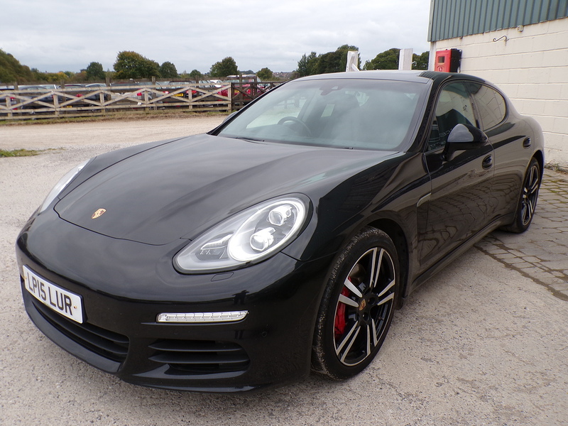 Porsche Panamera D V6 - U1654
