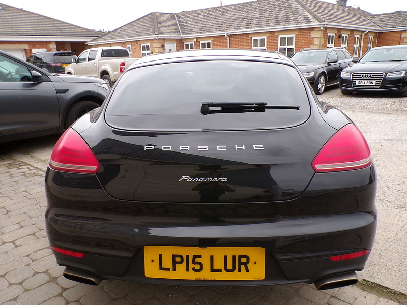 Porsche Panamera D V6 - U1654