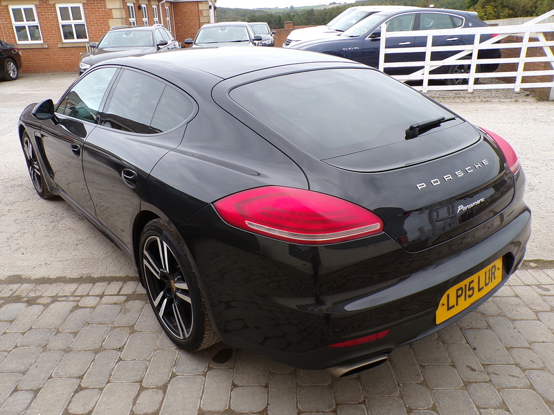 Porsche Panamera D V6 - U1654