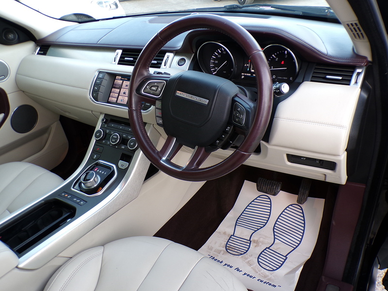 Land Rover Range Rover Evoque SD4 Prestige - U1661