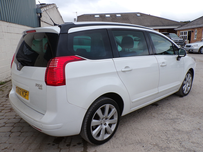 Peugeot 5008 e-HDi Allure - U1663