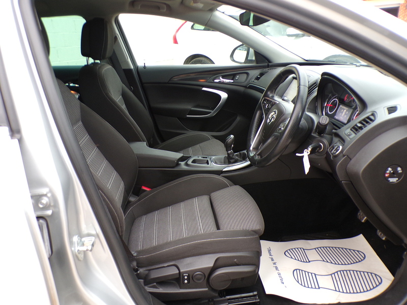 Vauxhall Insignia CDTi ecoFLEX SRi Nav - U1667