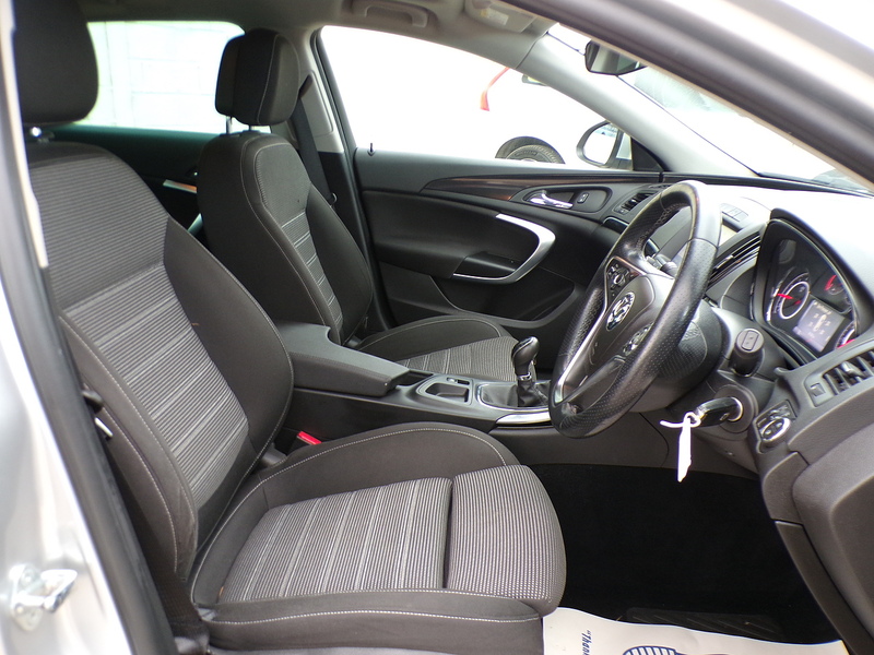 Vauxhall Insignia CDTi ecoFLEX SRi Nav - U1667