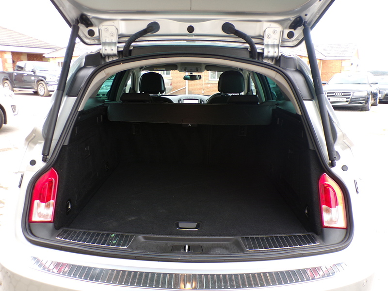 Vauxhall Insignia CDTi ecoFLEX SRi Nav - U1667